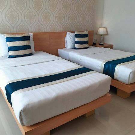 Icheck Inn Central Patong Екстер'єр фото