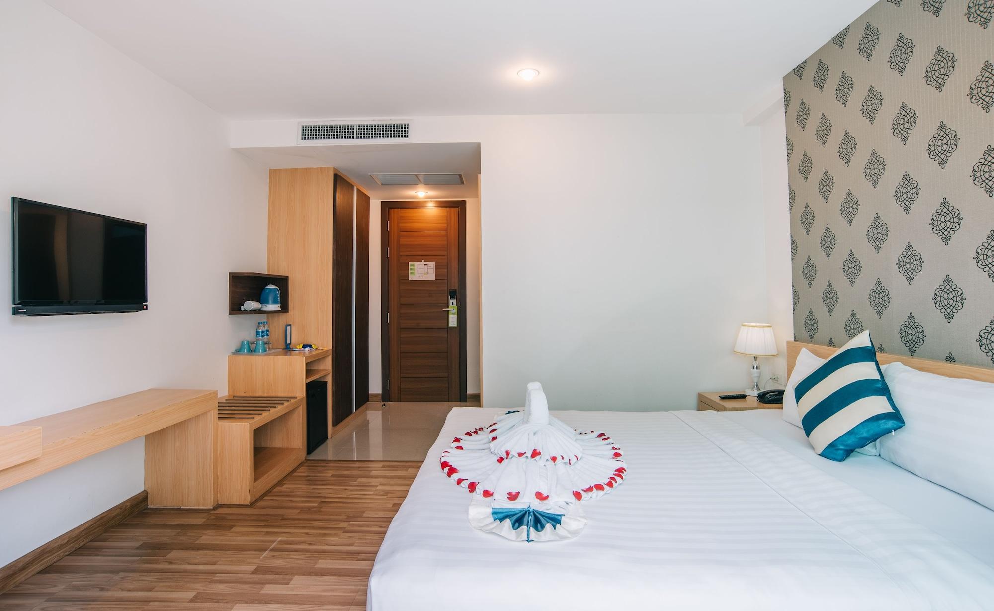 Icheck Inn Central Patong Екстер'єр фото