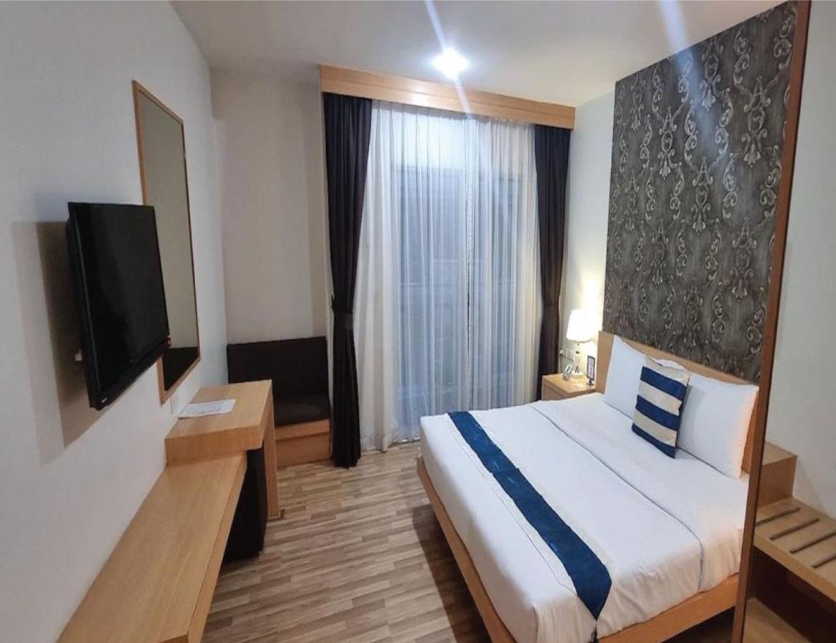 Icheck Inn Central Patong Екстер'єр фото