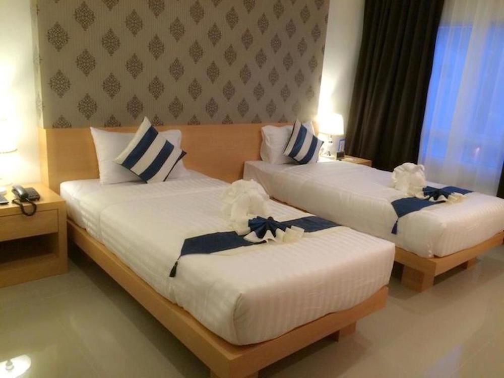 Icheck Inn Central Patong Екстер'єр фото